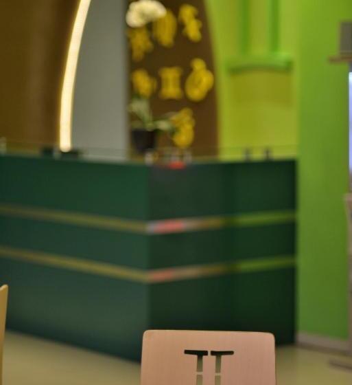 Zodiak Mt Haryono By Kagum Hotels