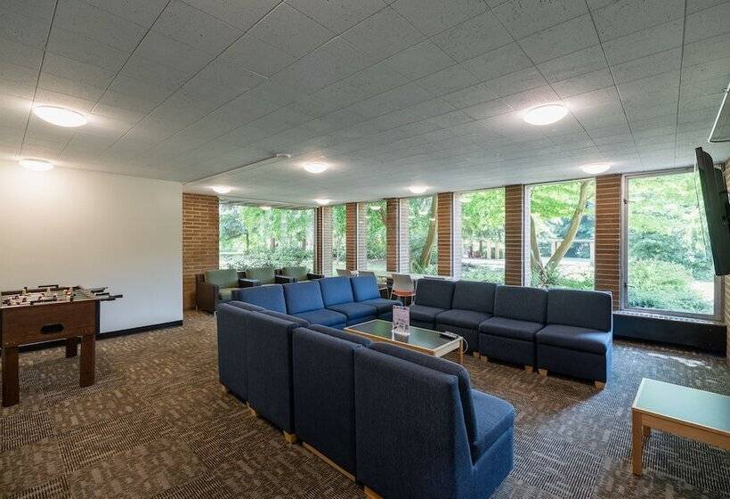 Pacific Spirit Hostel