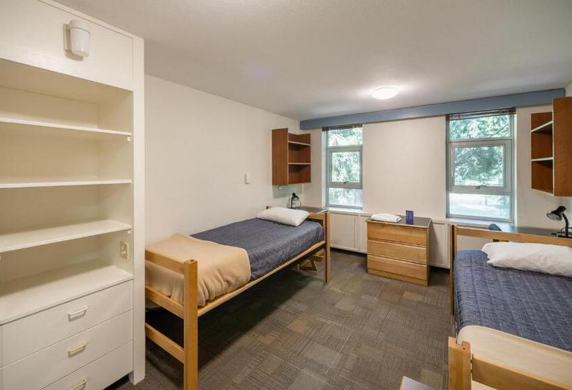 Pacific Spirit Hostel