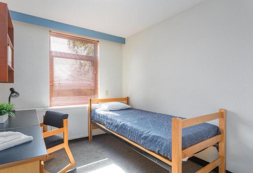 Pacific Spirit Hostel