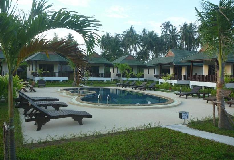 Phatcharee Resort