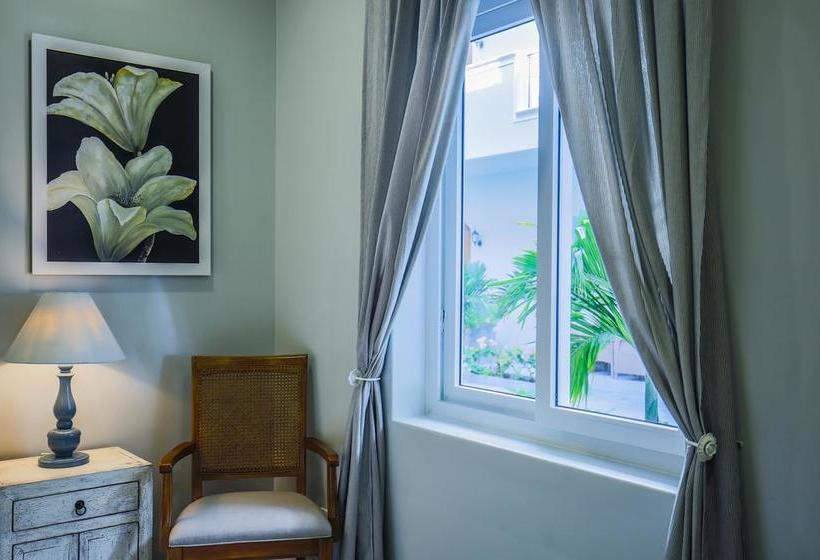 استراحتگاه Serenity By The Sea