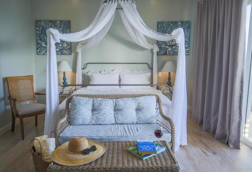 استراحتگاه Serenity By The Sea