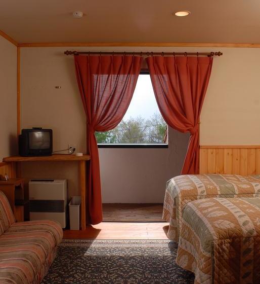 Ryokan Tsutsuji To Kaede