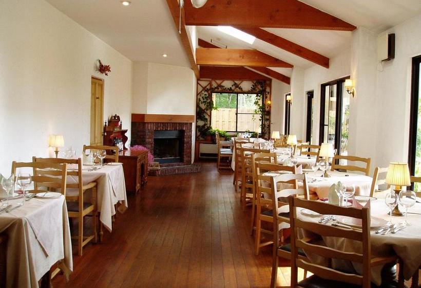 Ryokan Tsutsuji To Kaede