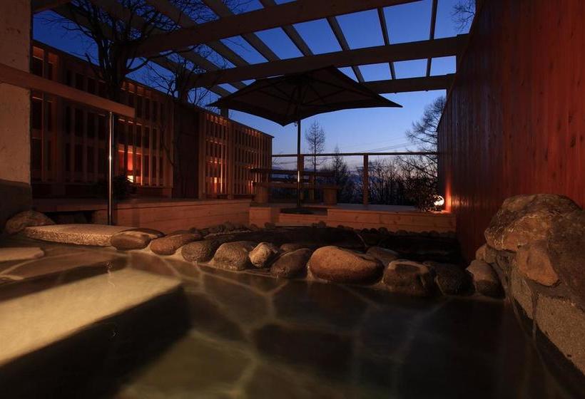 Ryokan Tsutsuji To Kaede