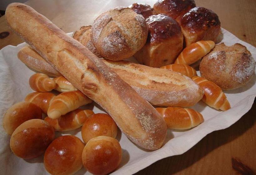 Ryokan Tsutsuji To Kaede