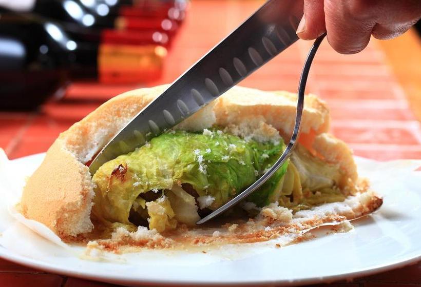 Ryokan Tsutsuji To Kaede