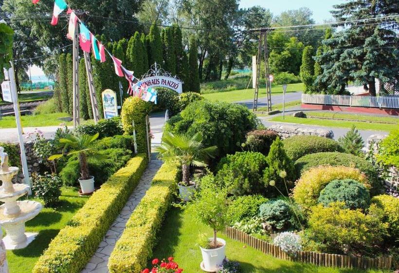 Steinhaus Bed & Breakfast