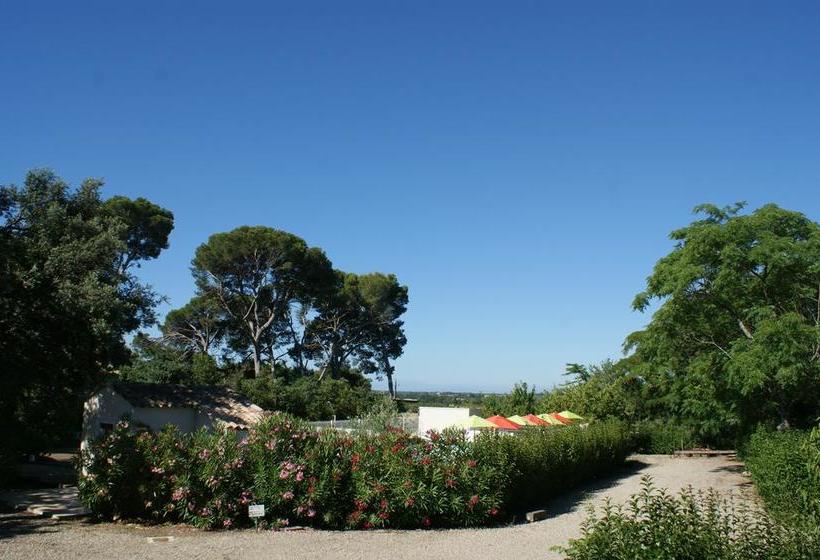 تختخواب و صبحانه Chambres D'hôtes La Gardie