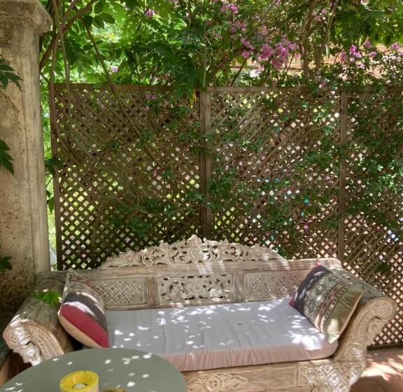 ベッドアンドブレックファースト La Vagabonde