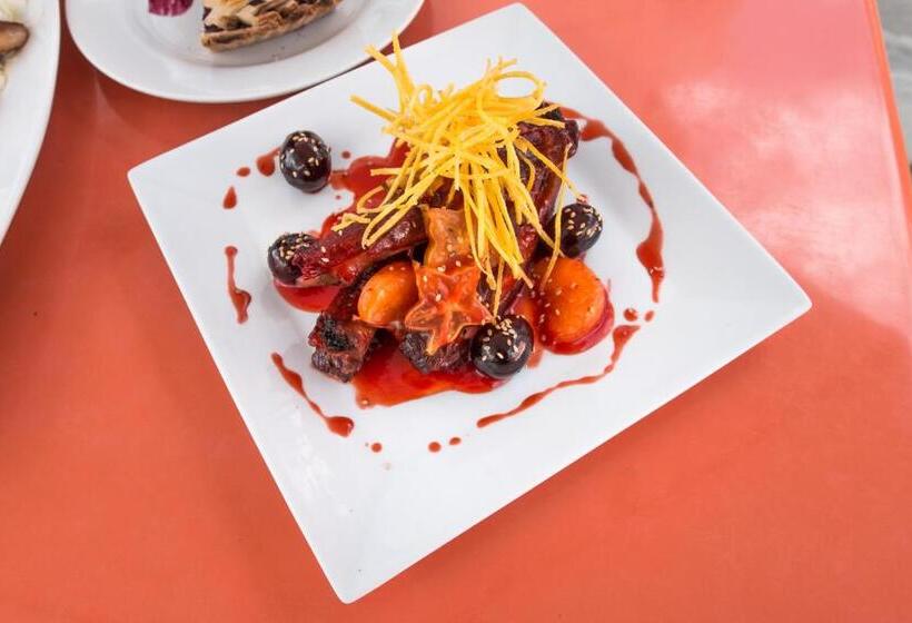 Cumbaza Hotel & Convenciones