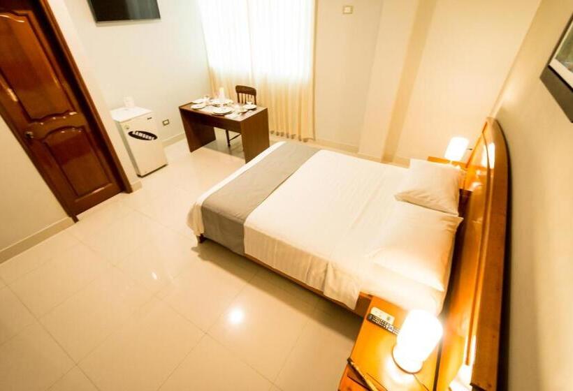 Cumbaza Hotel & Convenciones