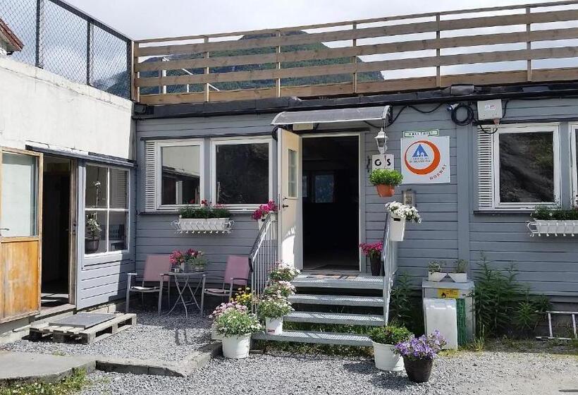 Hellesylt Hostel And Motel