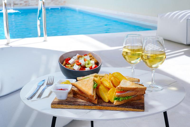 Отель Aelia Villa