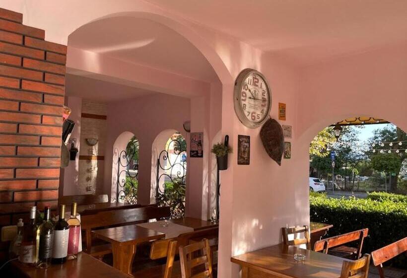 호텔 Arkadia Guest House