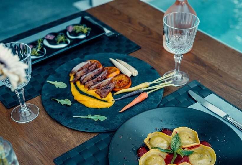 Athenian Riviera Hotel& Suites