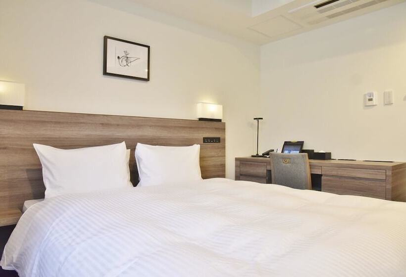 בית מלון כפרי Best Western Sapporo Odori Koen