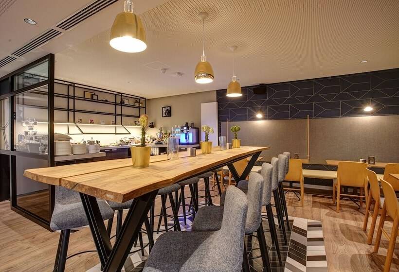 Boutique Hotel 125 Hamburg Airport By Ina