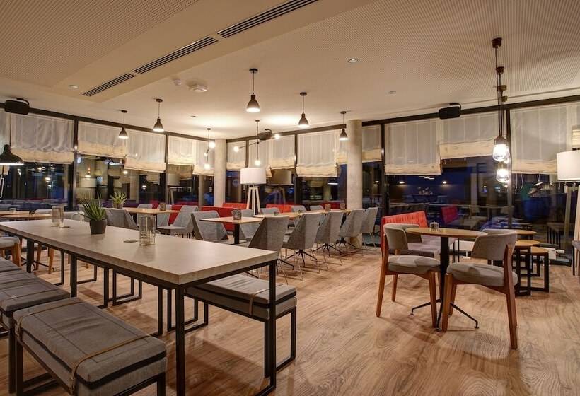 Boutique Hotel 125 Hamburg Airport By Ina