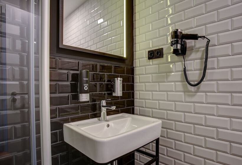 Boutique Hotel 125 Hamburg Airport By Ina