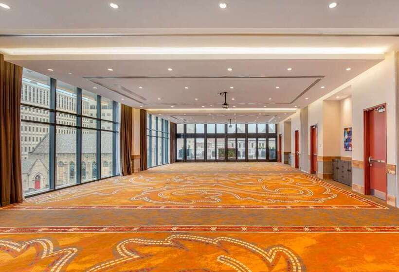 Cambria Hotel Nashville Downtown