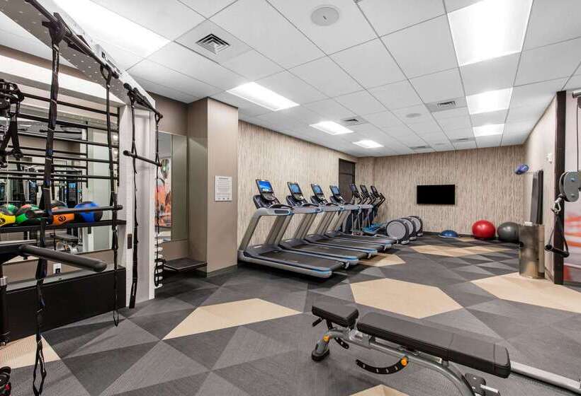 Cambria Hotel Nashville Downtown