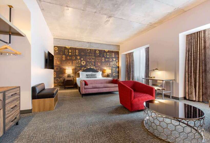 Cambria Hotel Nashville Downtown