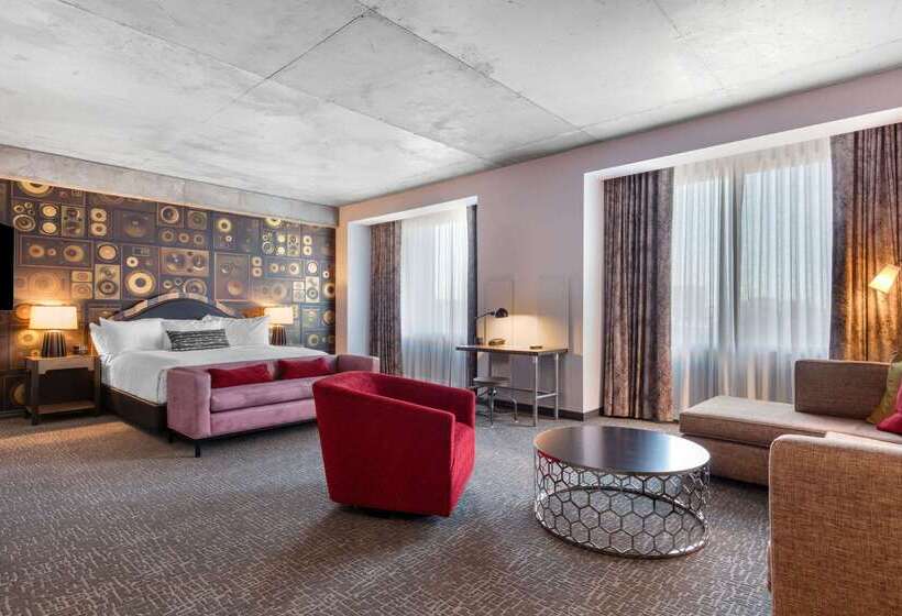 Cambria Hotel Nashville Downtown