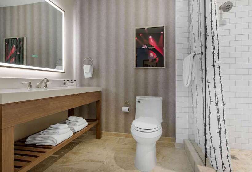 Cambria Hotel Nashville Downtown