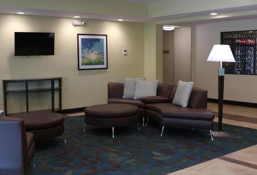 فندق Candlewood Suites Nashville   Goodlettsville, An Ihg
