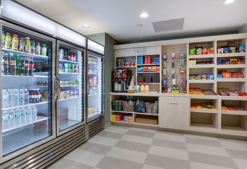 فندق Candlewood Suites Miami Intl Airport   36th St, An Ihg
