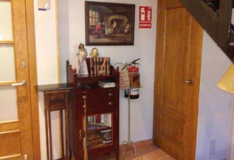 Отель Casa Merche