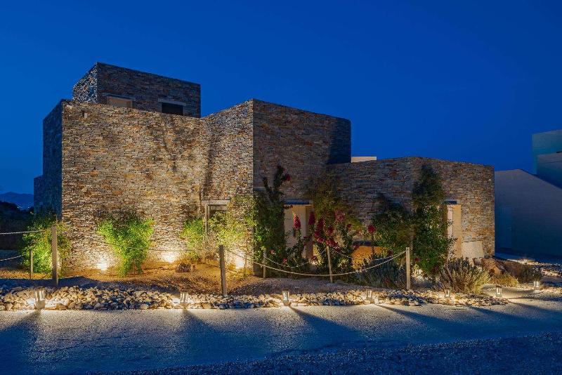 هتل Cave Suites Milos