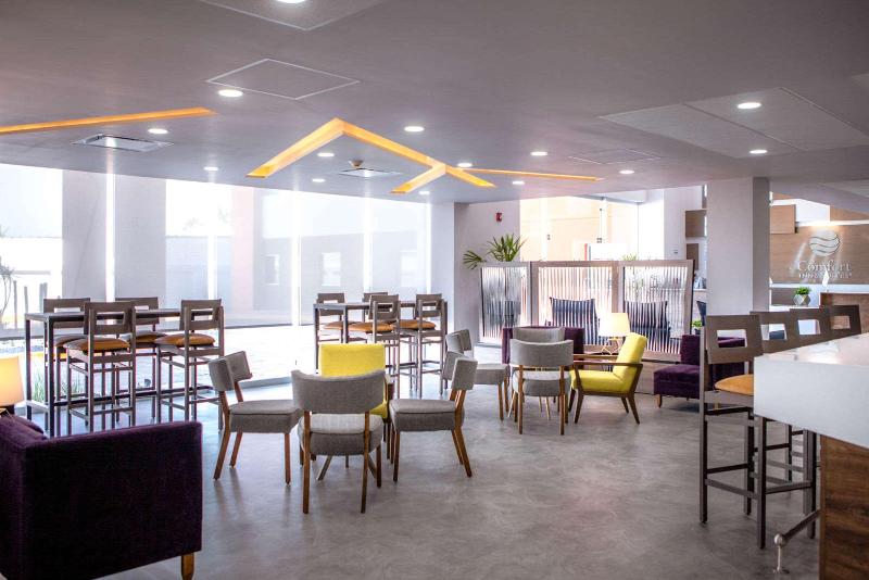 酒店 Comfort Inn & Suites Los Cabos