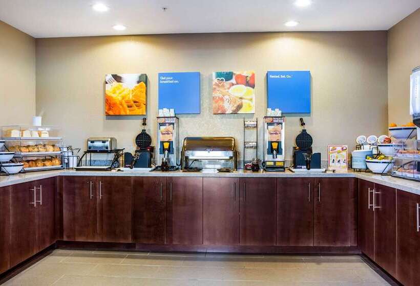 Отель Comfort Inn & Suites Niagara Falls Blvd Usa
