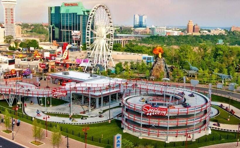 هتل Comfort Inn & Suites Niagara Falls Blvd Usa