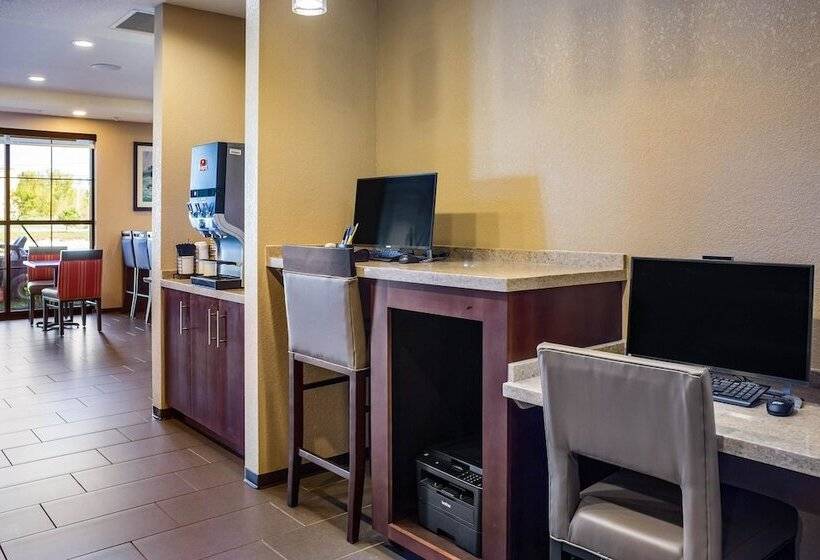 هتل Comfort Inn & Suites Niagara Falls Blvd Usa
