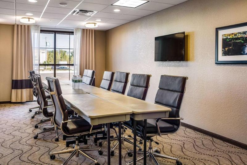 Отель Comfort Inn & Suites Niagara Falls Blvd Usa