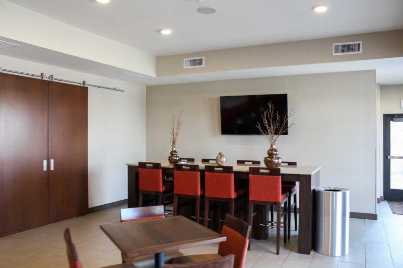 هتل Comfort Suites Denver Near Anschutz Medical Campus