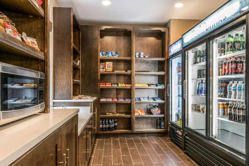 هتل Comfort Suites Florence  Cincinnati South