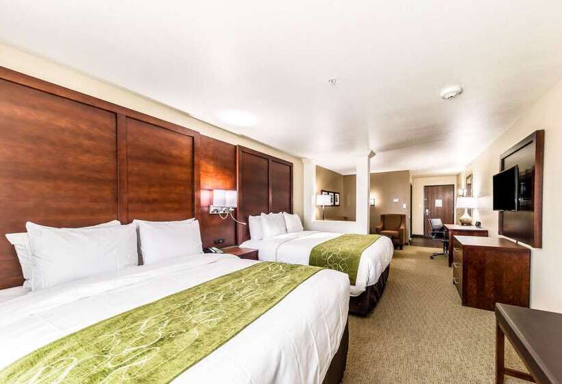 Отель Comfort Suites Grand Prairie  Arlington North