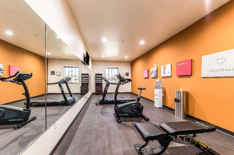 Отель Comfort Suites Grand Prairie  Arlington North