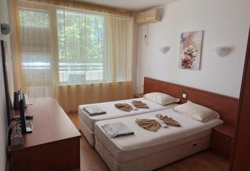 ホテル Complex Nev