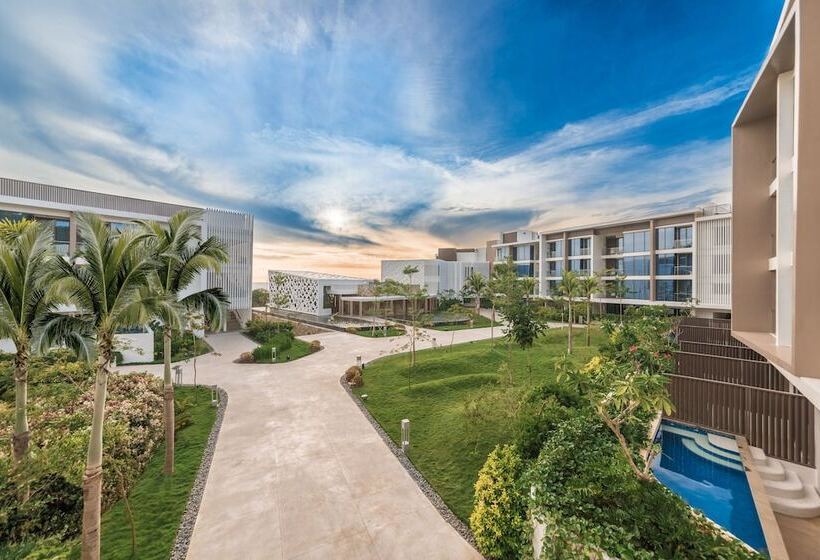 هتل Crimson Resort And Spa Boracay