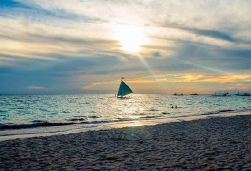 هتل Crimson Resort And Spa Boracay