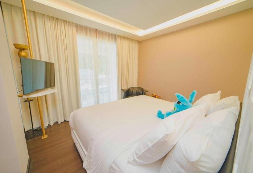 Отель Dash Resort Langkawi