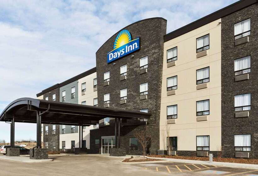 فندق Days Inn By Wyndham Calgary North Balzac