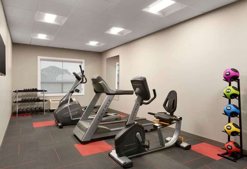 فندق Days Inn & Suites By Wyndham Warman