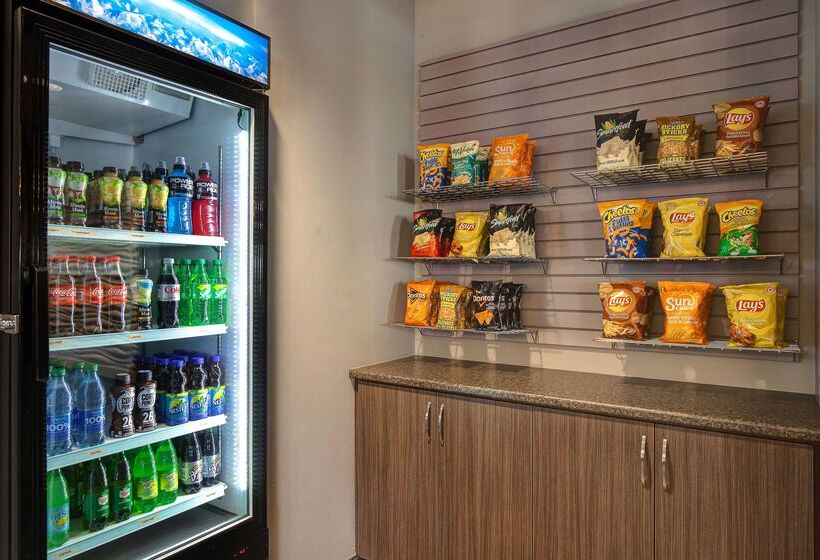 فندق Days Inn & Suites By Wyndham Warman